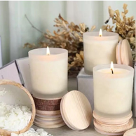 Vela Aromatizada Cera Vegetal com Copo Fosco e Tampa de Madeira – Para Quem Busca Bem-Estar, Estilo e Aconchego