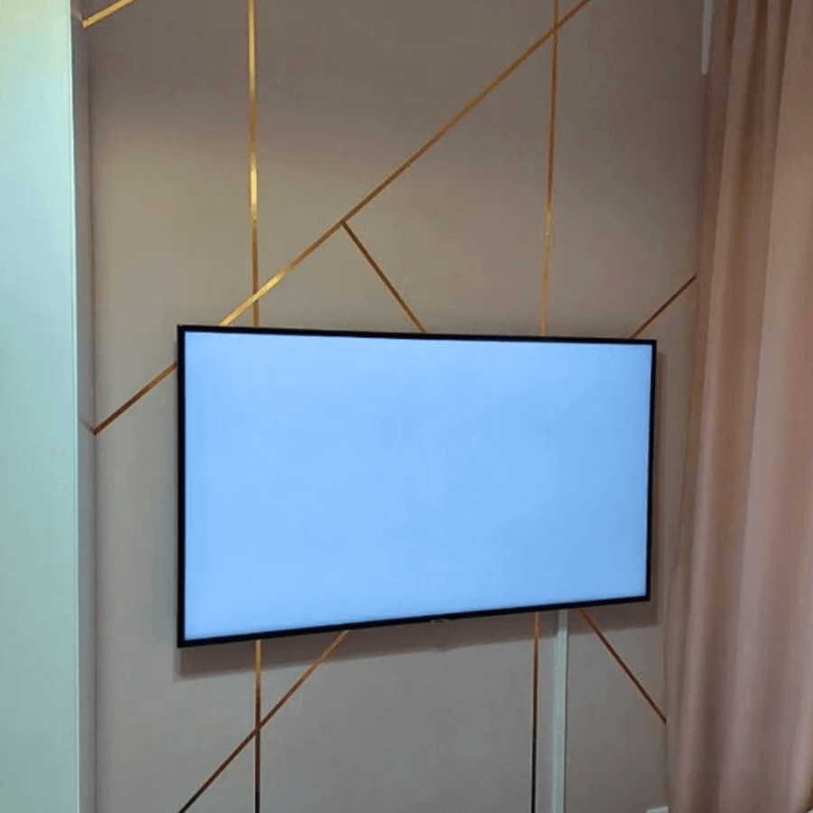 Fita Adesiva Dourada Lisa 10M – Toque de Luxo para Parede, Teto e Decoração Criativa em Ambientes Sofisticados
